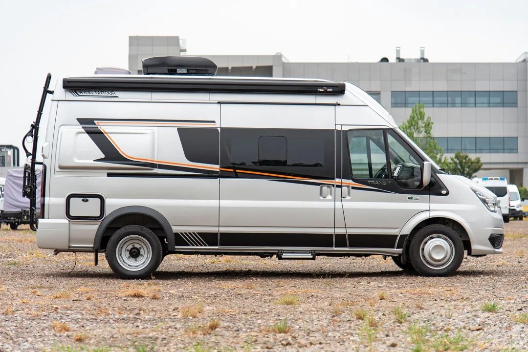 瑞弗启界r700六座,奇瑞瑞弗启界R700悠享版