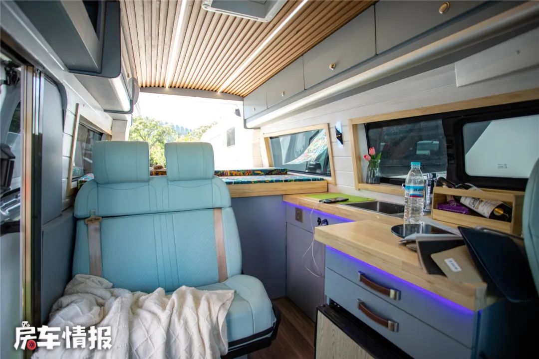 网红款新全顺v362商旅房车,福特新全顺v362与v348房车的区别