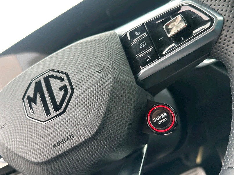 试驾名爵mg71.5,mg7名爵1.5t顶配落地有l2辅助驾驶