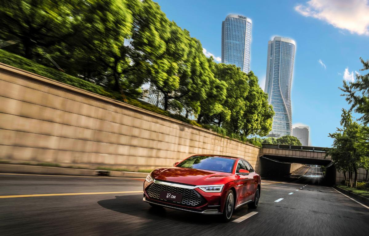 预算10-15万选这三款轿车准没错,20-30万轿车口碑排行榜前十名