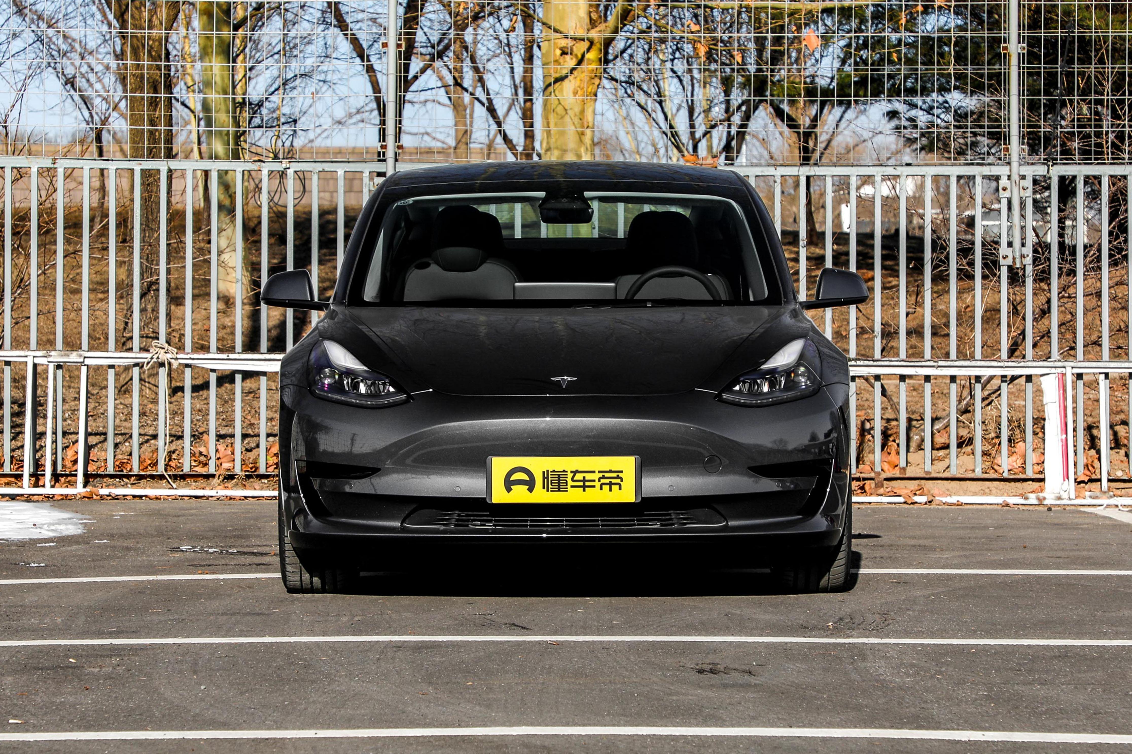 小鹏p7特斯拉model3哪个适合家用,特斯拉modely和小鹏p7