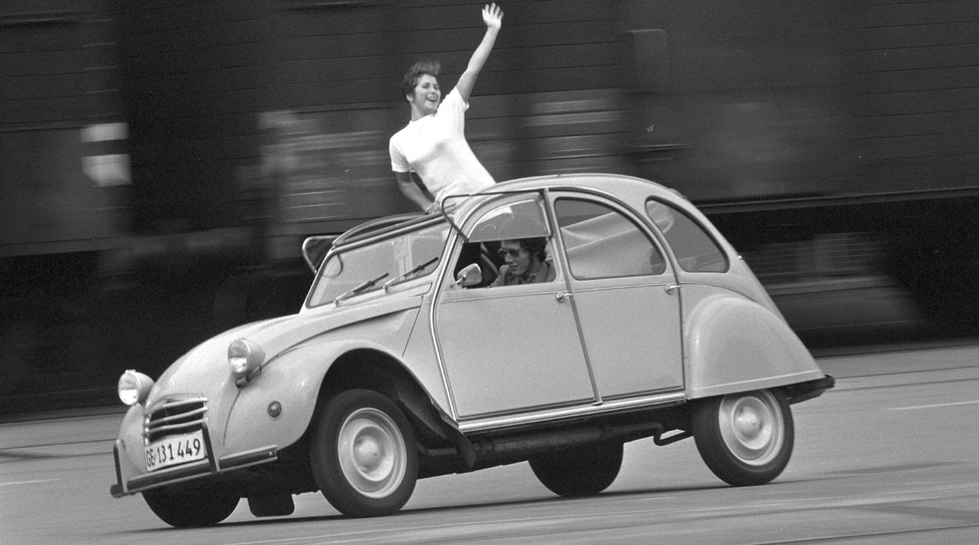 最漂亮的五款敞篷跑车价格,颜值最高的三款入门敞篷跑车