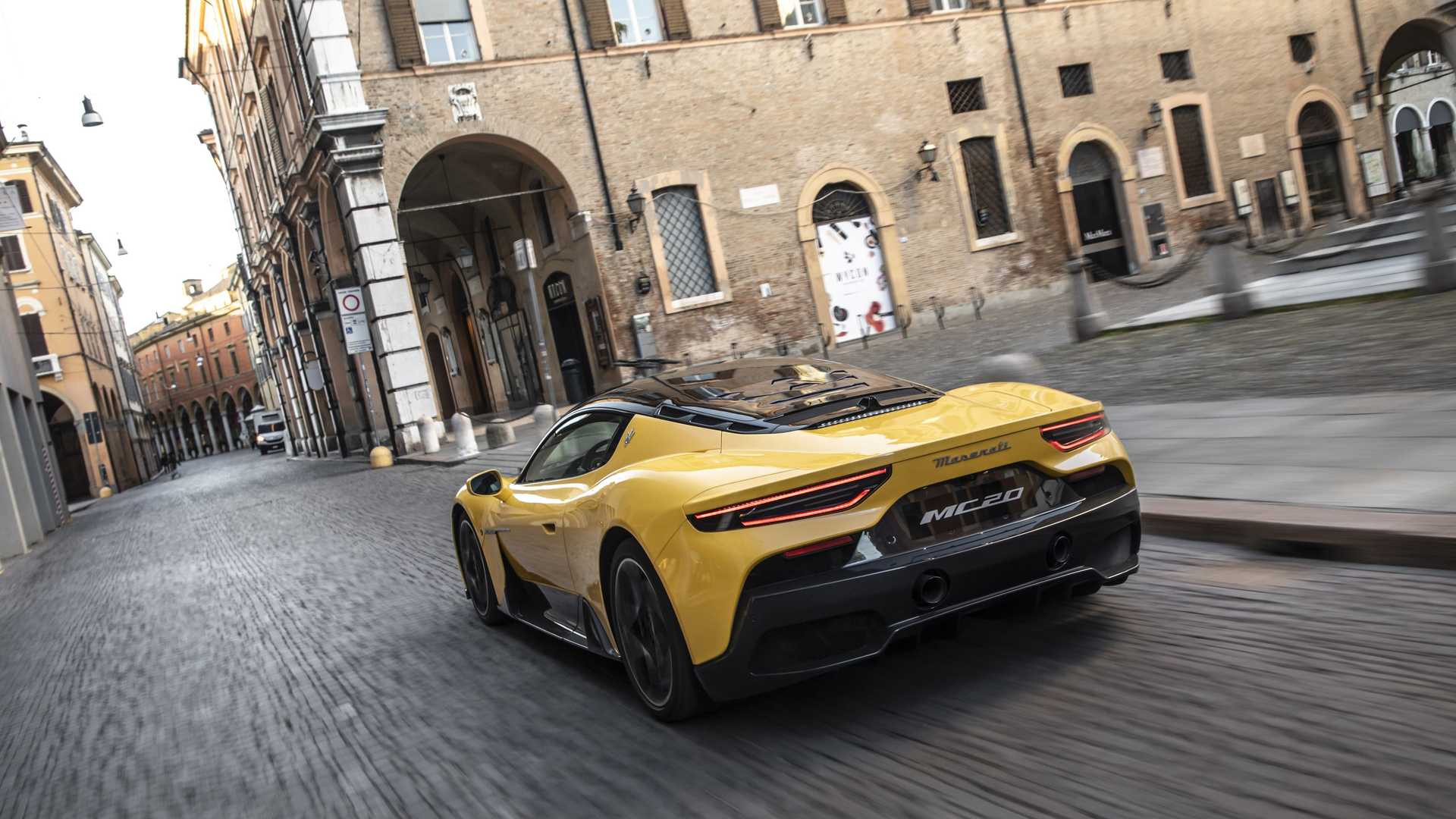 玛莎拉蒂2023款mc20售价,玛莎拉蒂mc20敞篷版什么时候上市