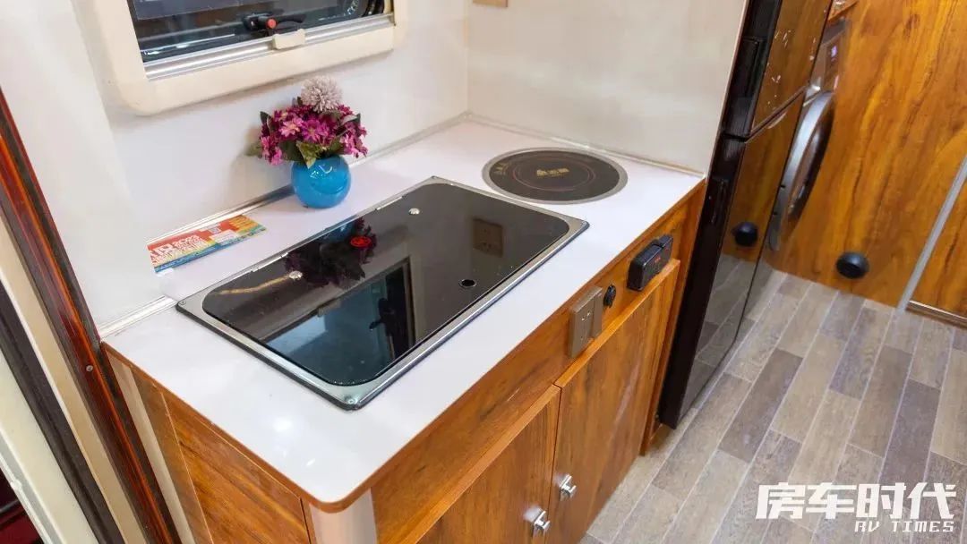 跃进h500房车升降顶,跃进H500平头轻卡房车