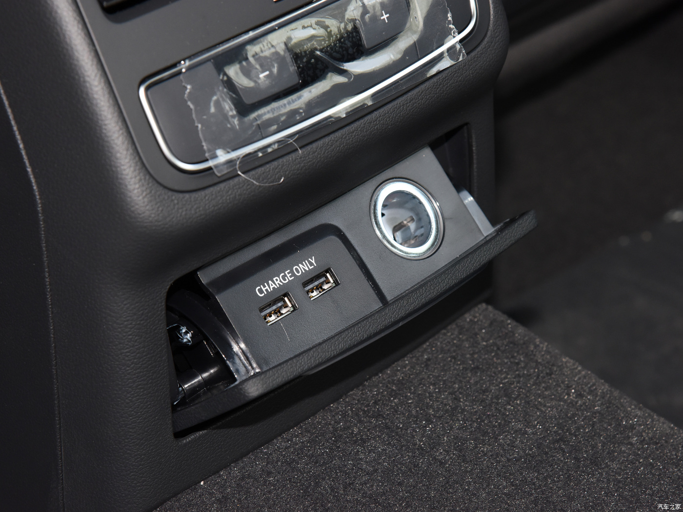 年轻人首选的豪华座驾一汽奥迪a4l,奥迪a4l豪华动感星夜版值得买吗