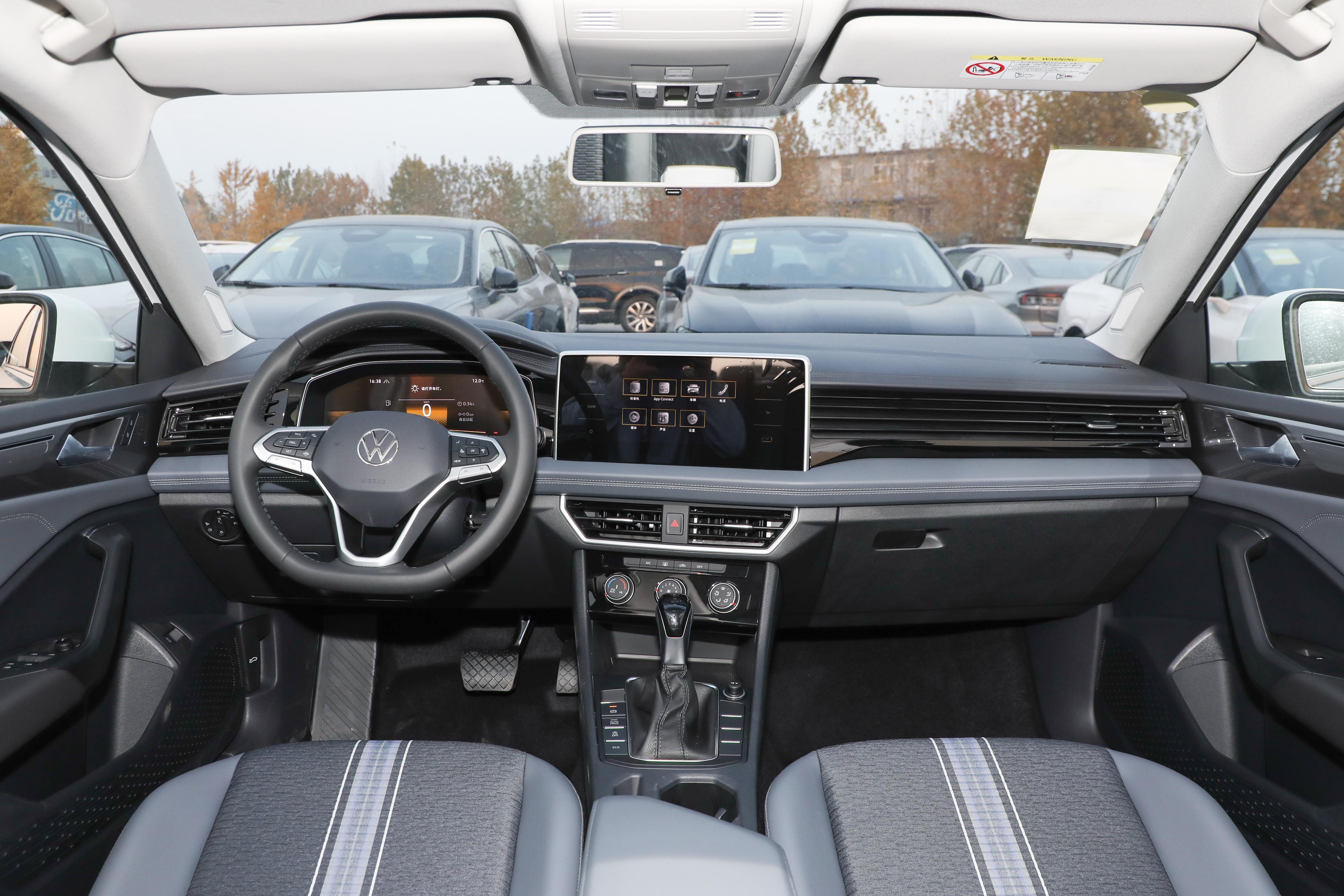 大众全新一代速腾颜值动力颇高,新款速腾1.5t值不值得购买