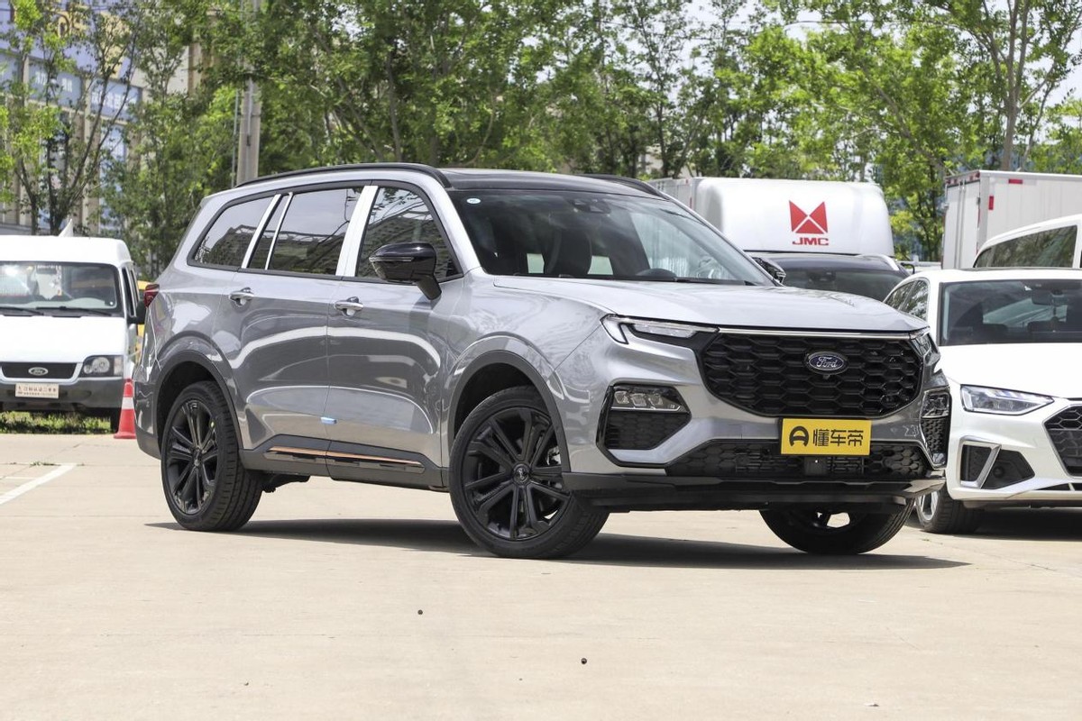 福特领裕七座尊领型外观讲解,20万以内的suv推荐江铃福特领睿