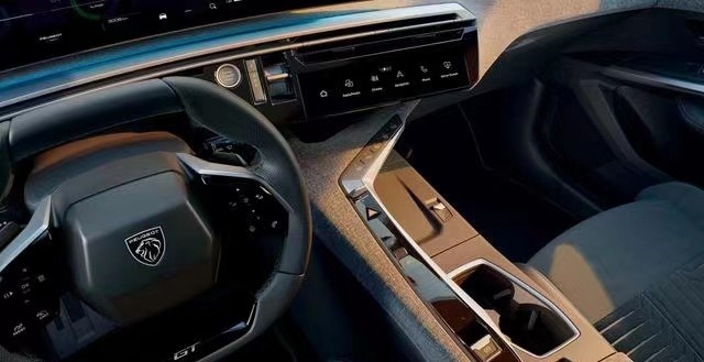 全新标致3008内饰官图,新款标致3008官图发布更加动感