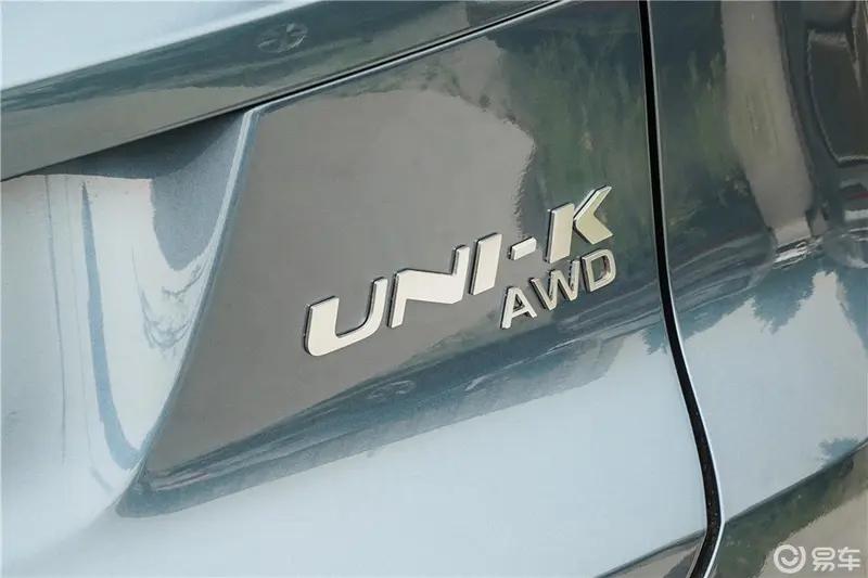 长安uni-k混动车黑色15万,最新款长安unik安全性能怎么样