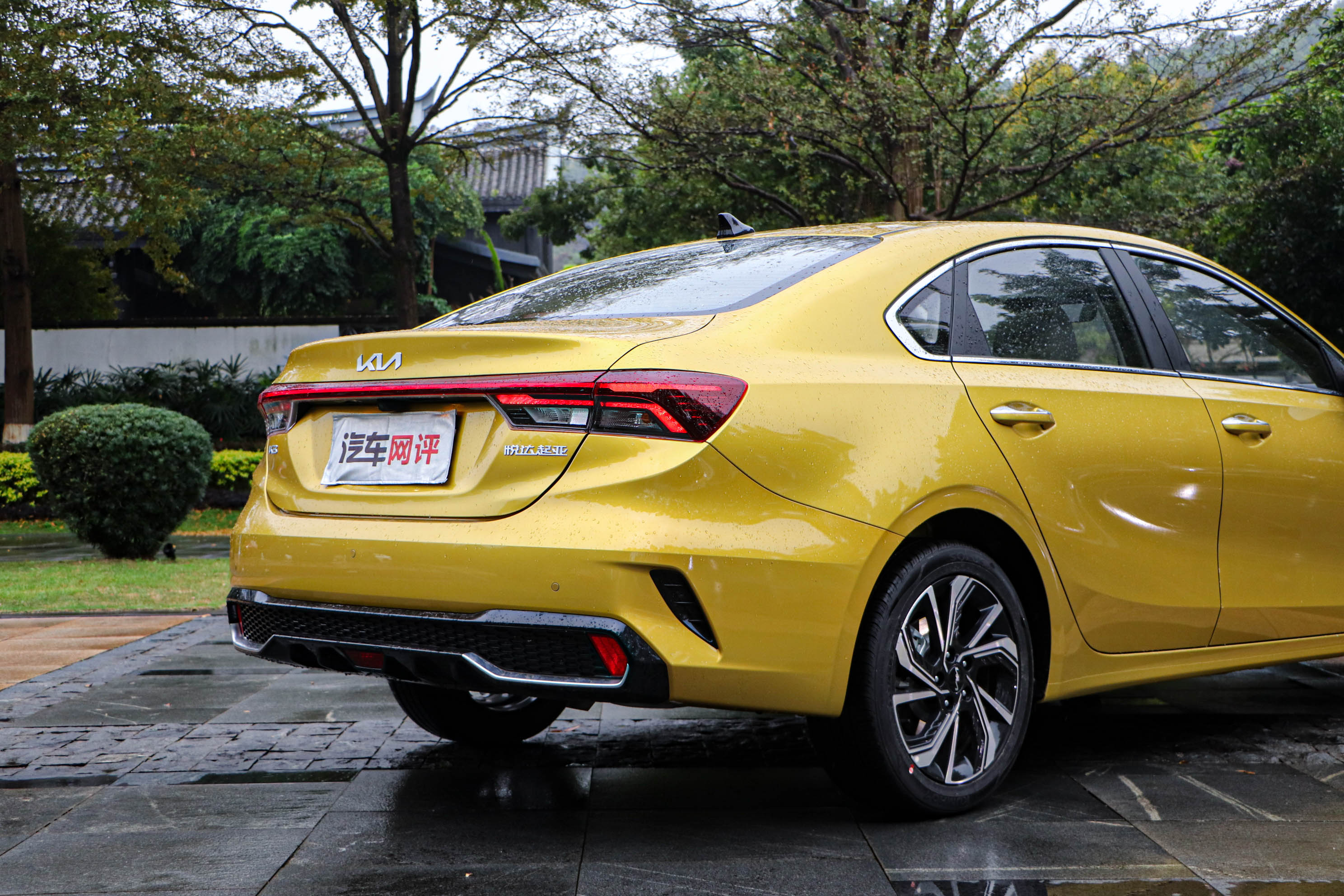 全新起亚k3评测1.5t,起亚k3手动1.6试驾视频