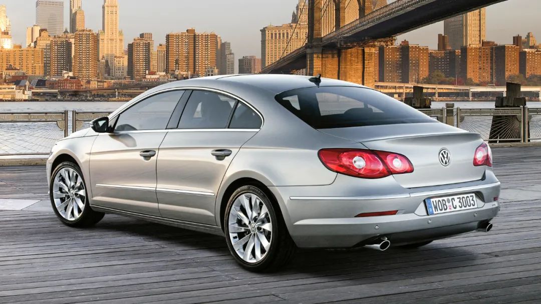 降价几十万现在买这几台车最划算,花小钱装大b就买这11款车