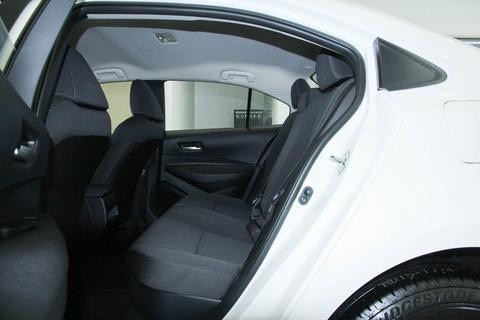 家用卡罗拉合适吗,适合家用空间大省油