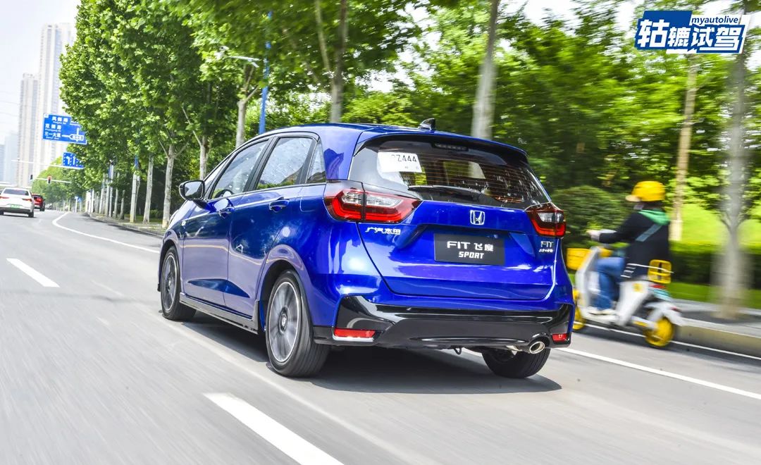 试驾广汽本田新飞度,试驾本田新飞度潮跑版