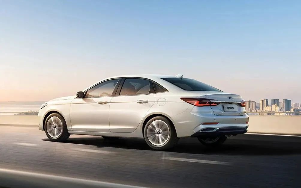 7万落地的6at车型,落地12万配6at自吸轿车