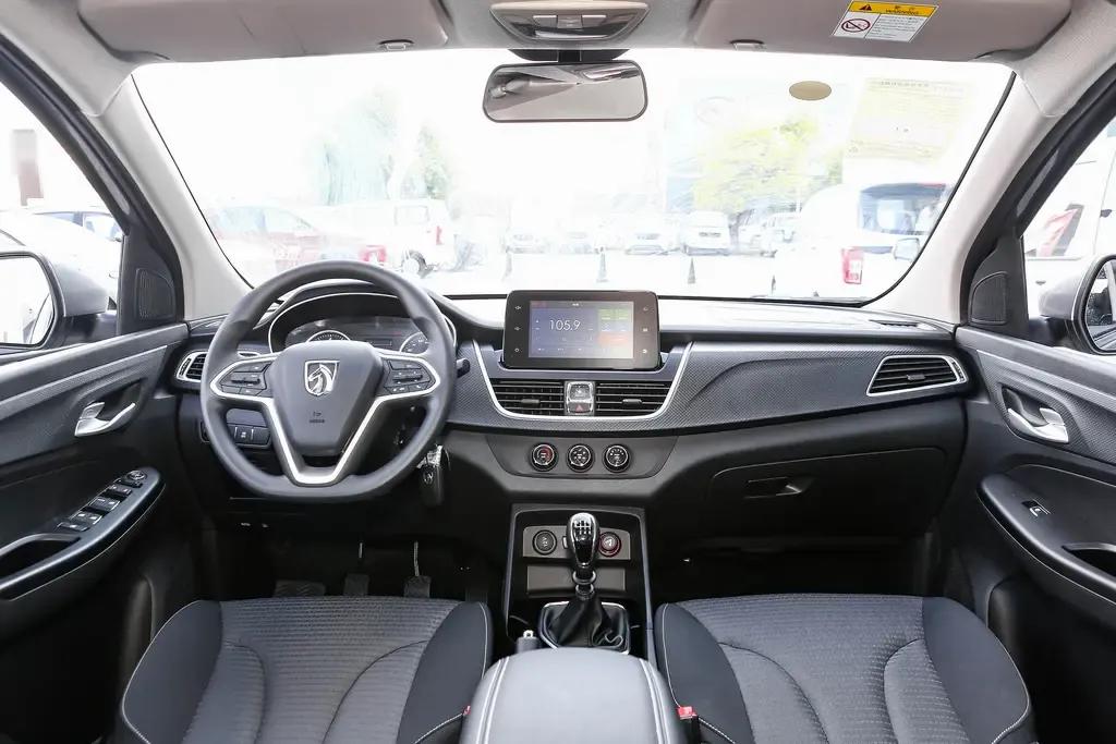 1.5l自然吸气宝骏510,1.5l自然吸气配6挡手自一体变速器