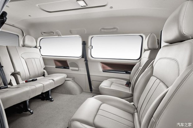 菱智m5ev行驶30万公里,油价5元以下