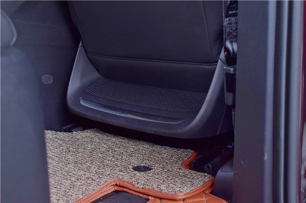 上汽大通g90体验试驾,上汽大通g90高顶七座视频