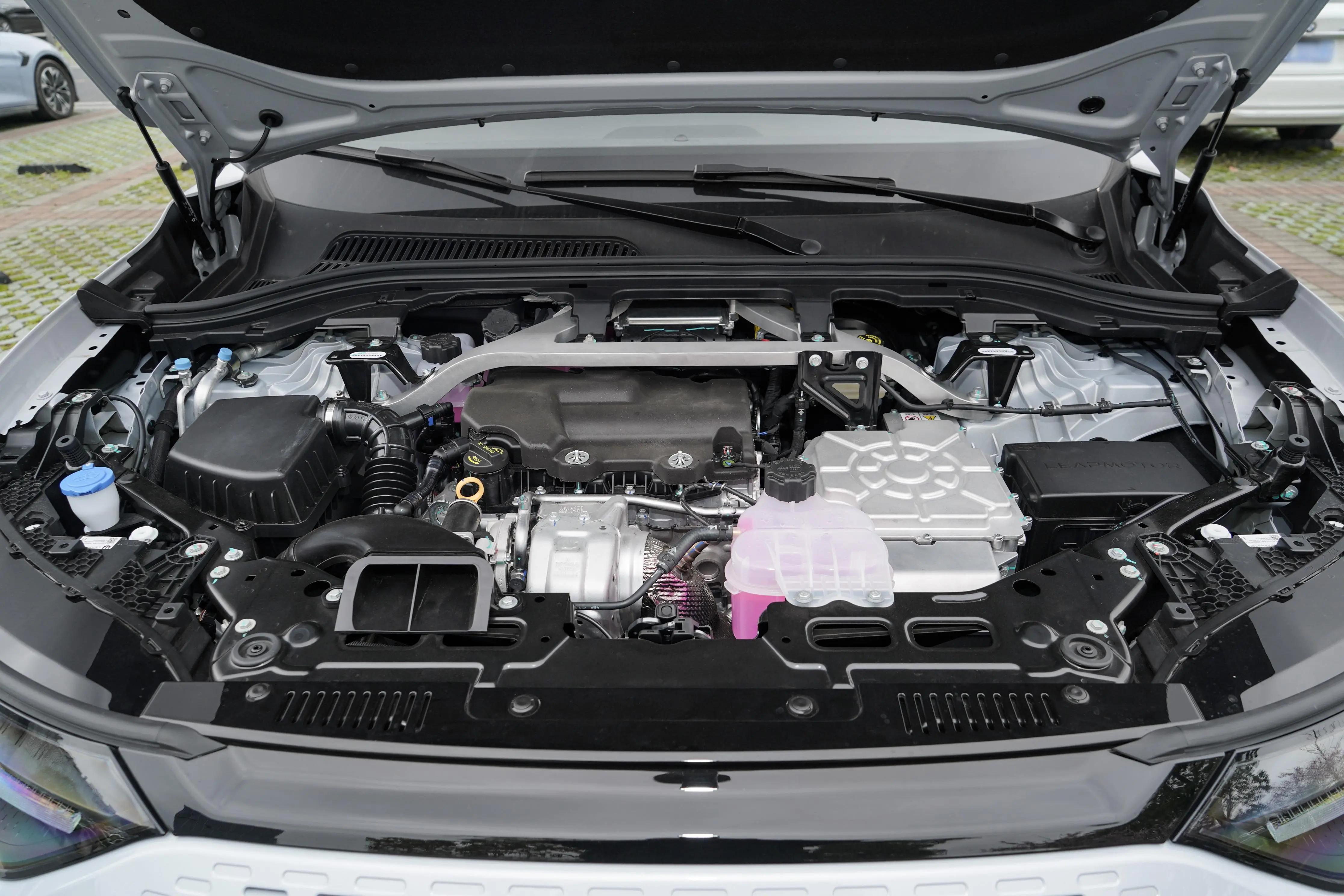 零跑suvc11值得买,试驾零跑c11最新款