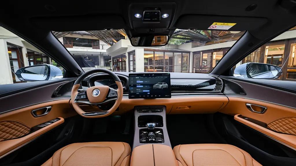 颜值高科技强比亚迪汉ev解读,比亚迪汉EV冠军版提升了什么