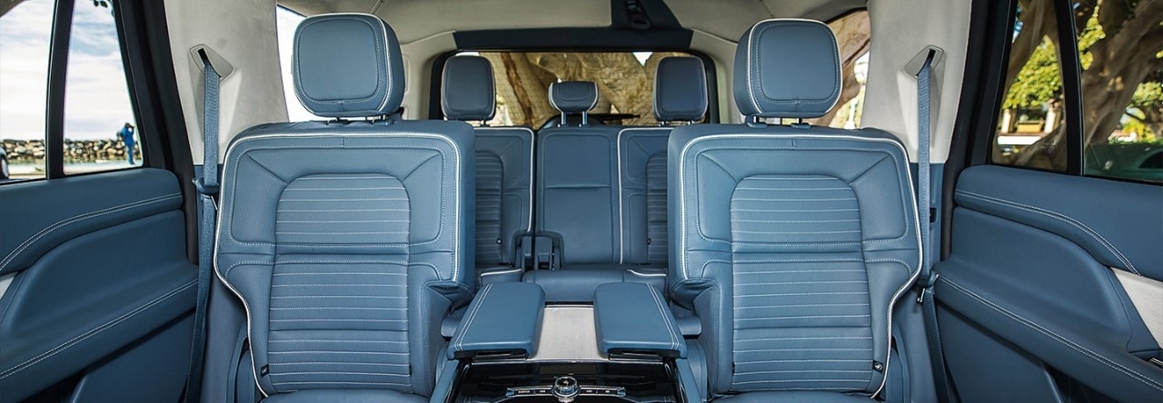 林肯领航员老款升级新款内饰,林肯领航员极致灰