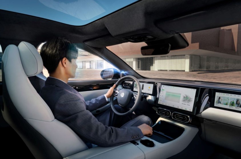 零跑c01超级增程版落地,零跑c01增程版赛道表现