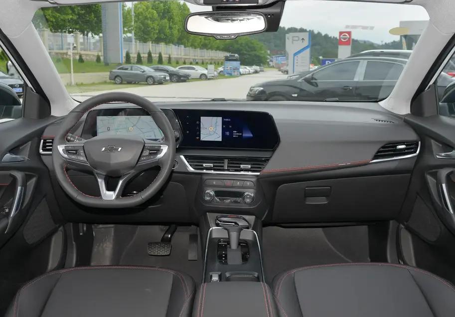 10万高性价比合资suv雪佛兰创酷,运动又实惠雪佛兰创酷优惠4万5