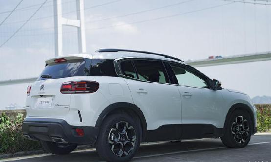 天逸c5aircross和beyond的区别,天逸beyond新老车型对比