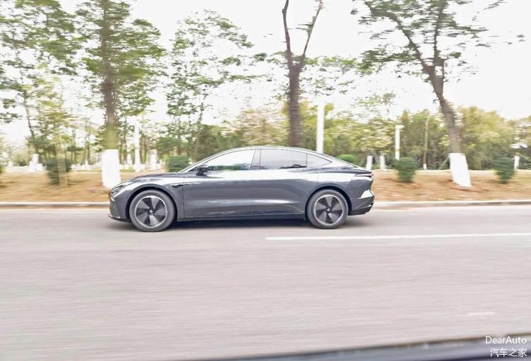 飞凡f7非凡巴赫座舱多少钱,试驾飞凡f7