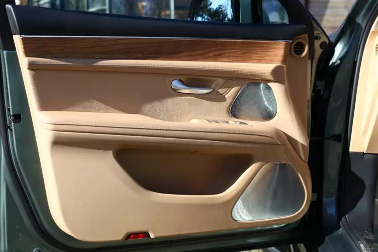 问界m5ev新款,问界m5ev高性能版