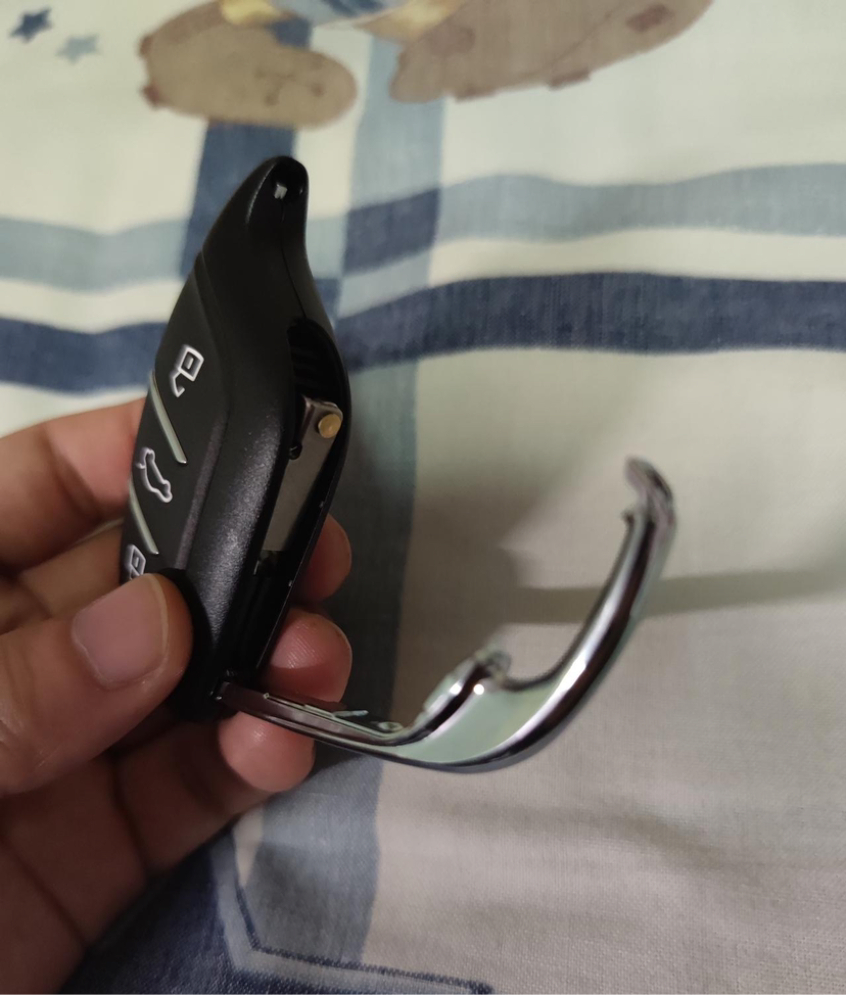 名爵5有没有一键升窗功能,名爵5伴我回家功能怎么用