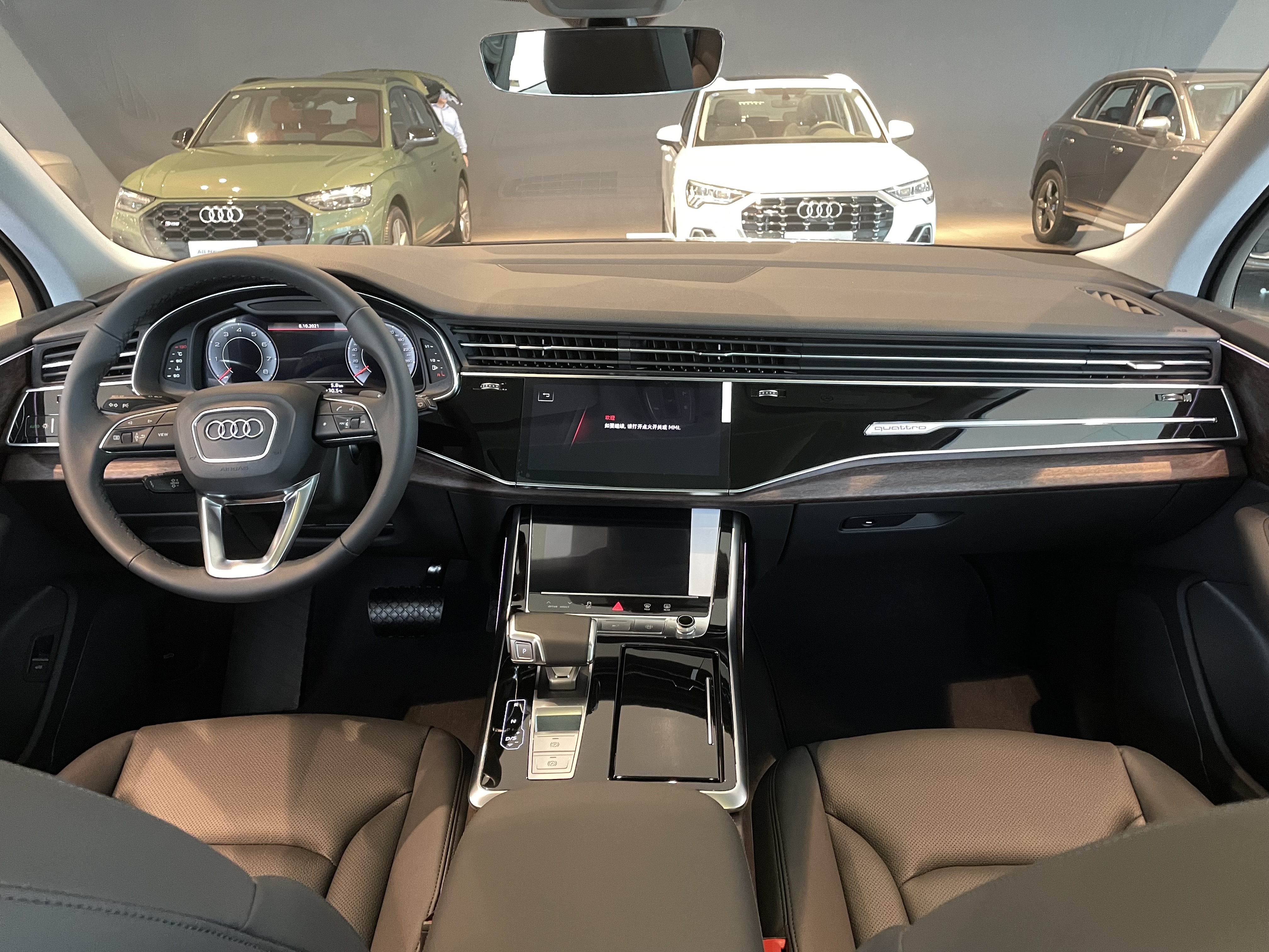 奥迪Q7属于什么级别suv,奥迪q7属于suv还是越野