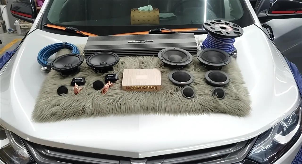 探界者装的是什么牌子的音响,探界者音响改装视频