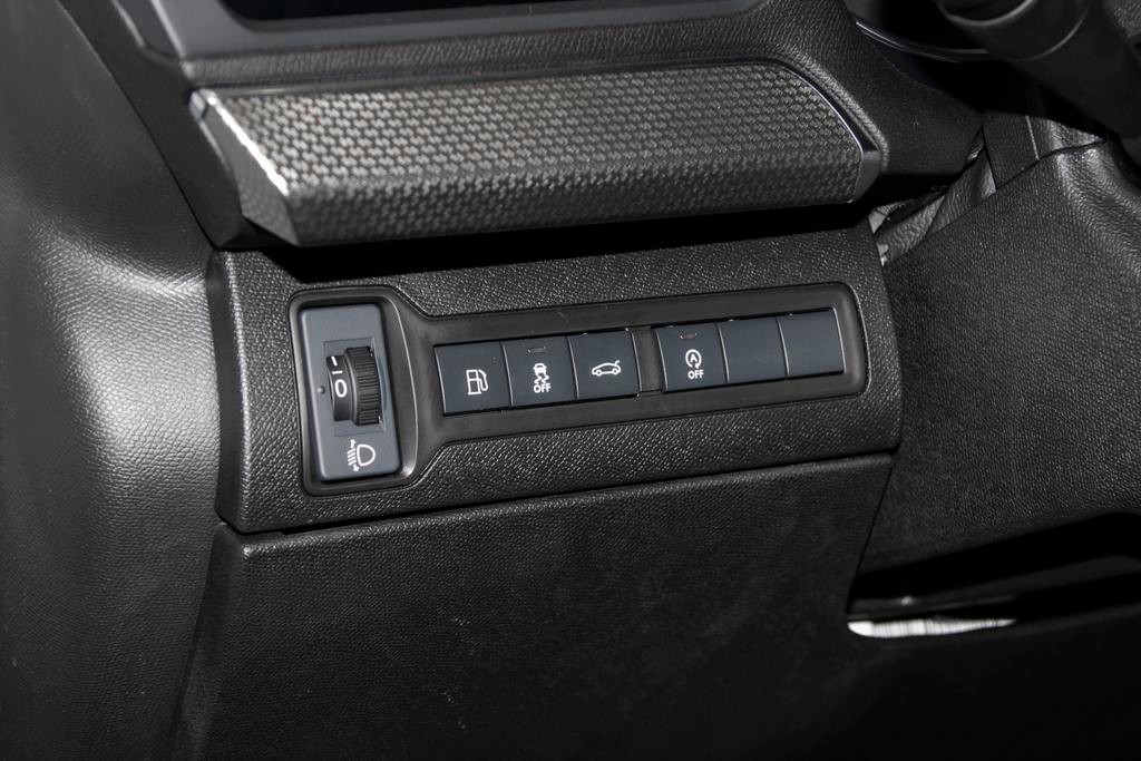 标致4081.2t是三缸的吗,标致408230thp质臻版