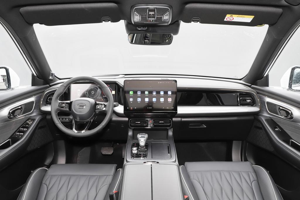 霸气之境格局自证全新第二代gs8 (广汽传祺gs8双擎混动终身免费保养)