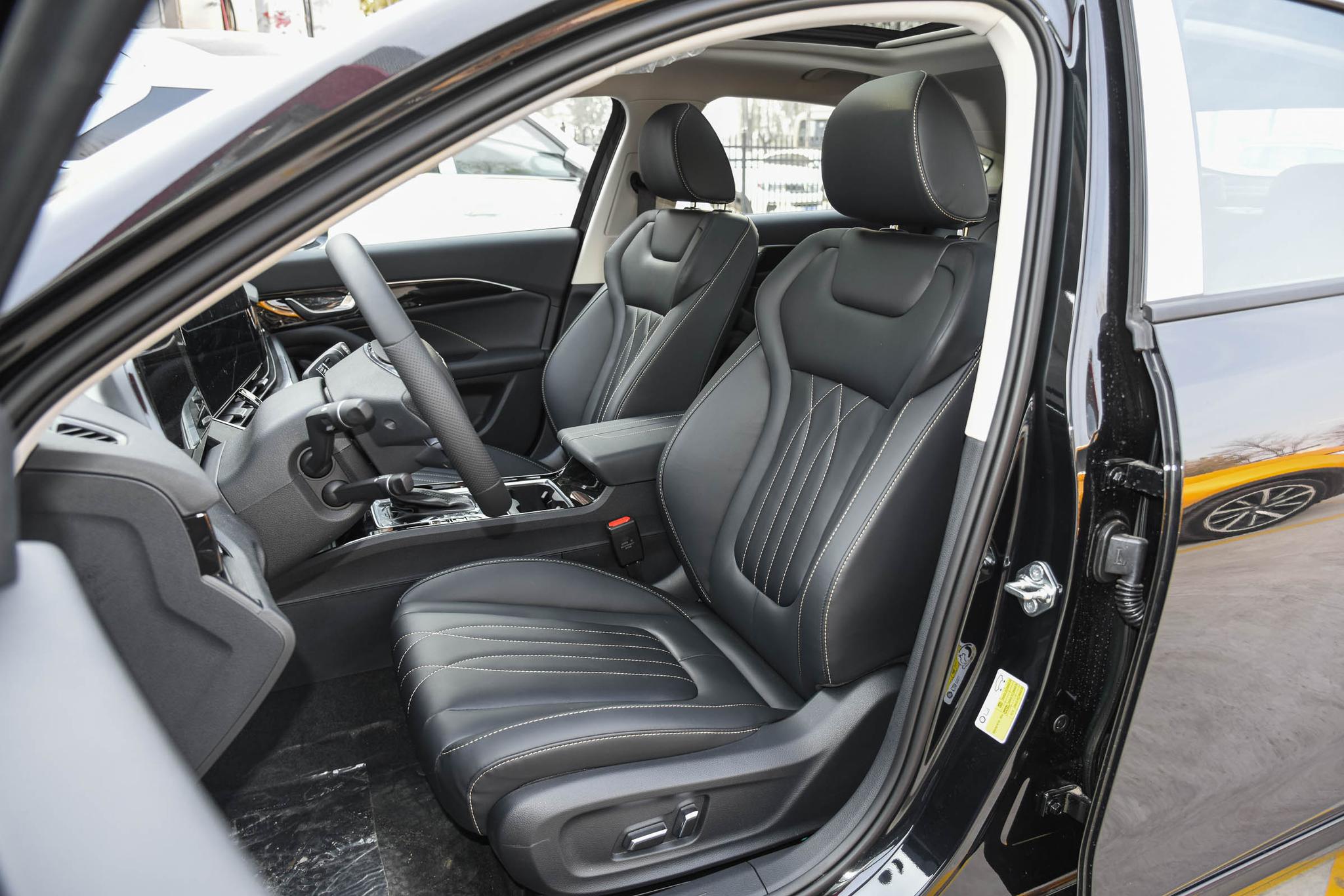 奔腾b70哪款车值得购买,10款奔腾b70自动豪华驾驶感受