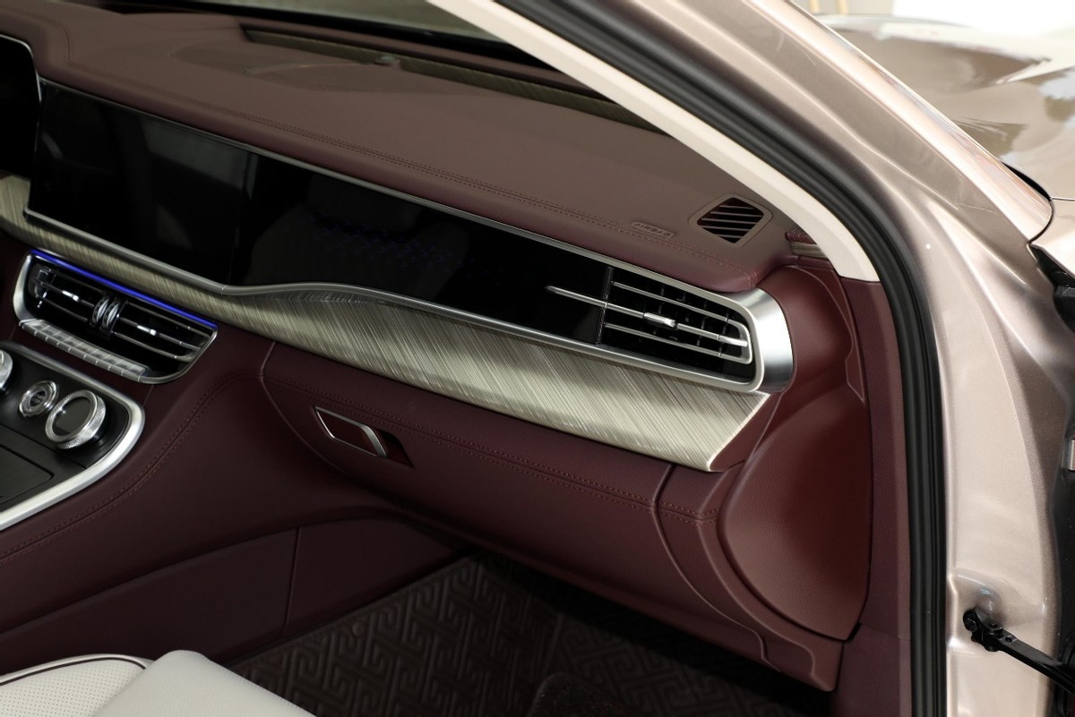 红旗30万以上车价格表最新款,30.98万元起售的红旗h9来了真值么