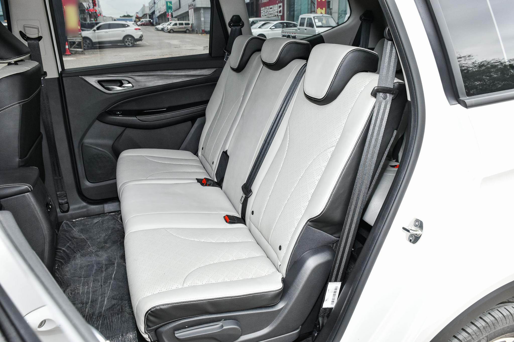 宝骏730打造七座mpv领导者,18年宝骏730自动最高配驾驶感受