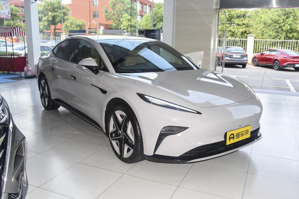 飞凡f7是电车还是混动车,飞凡f7新能源汽车怎样起步