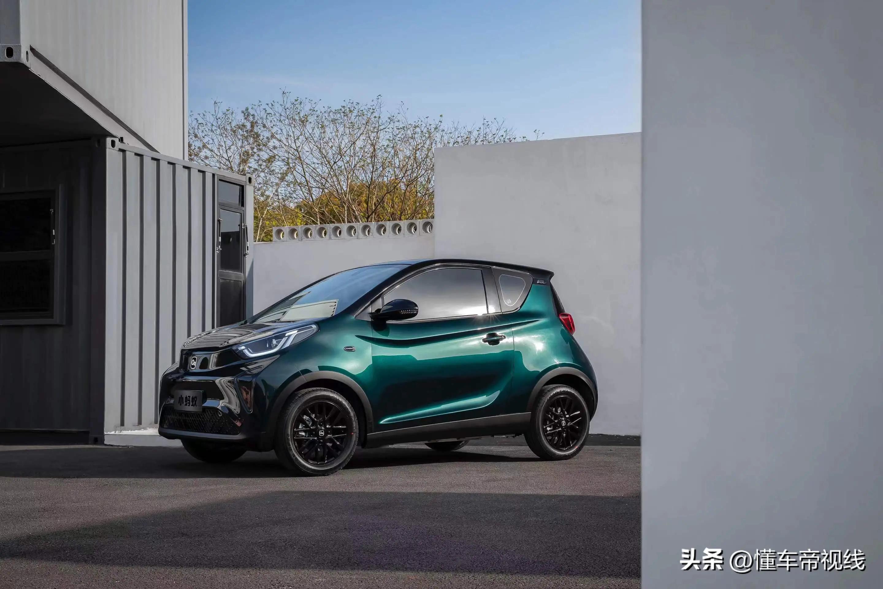 奇瑞小蚂蚁18款内饰改色,全新小蚂蚁q有几个颜色