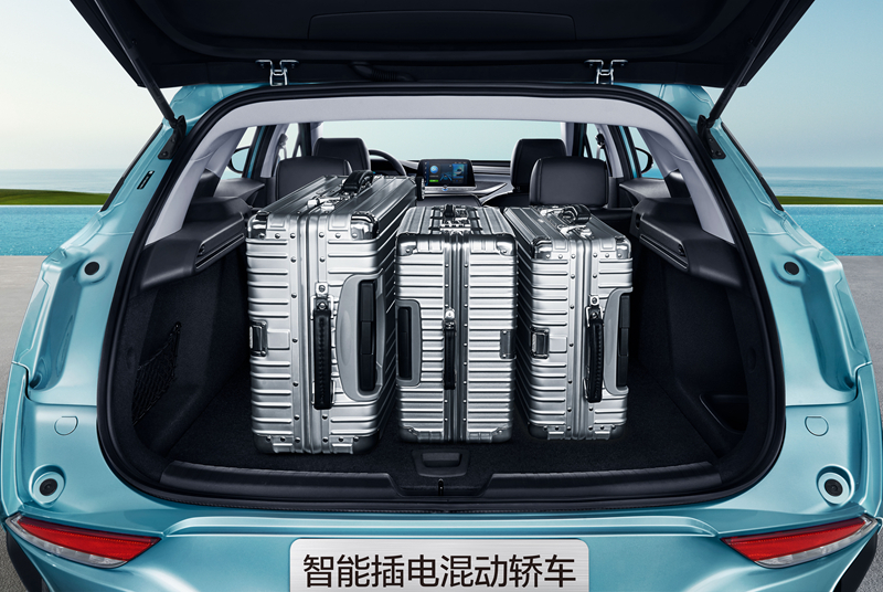 卡罗拉双擎和微蓝6买哪个更好,微蓝混动与卡罗拉双擎哪个好