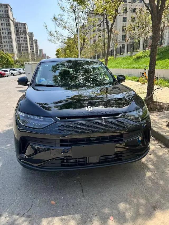 零跑c11增程300公里值得入手吗,零跑c11增程买200还是300