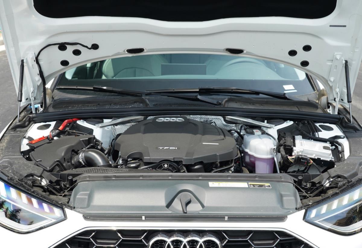 奥迪a4l40tfsi时尚动感试驾,奥迪a4l40tfsi深度评测