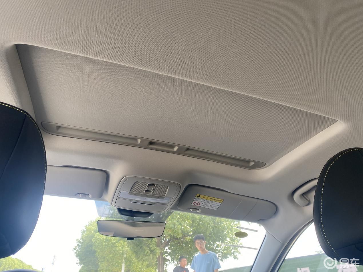 荣威i5用车说明,年轻人的第一台车荣威i5