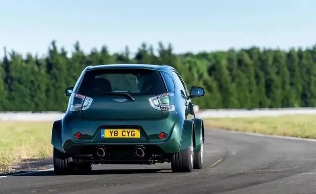 阿斯顿马丁cygnetv8,浮思阿斯顿马丁v8cygnet