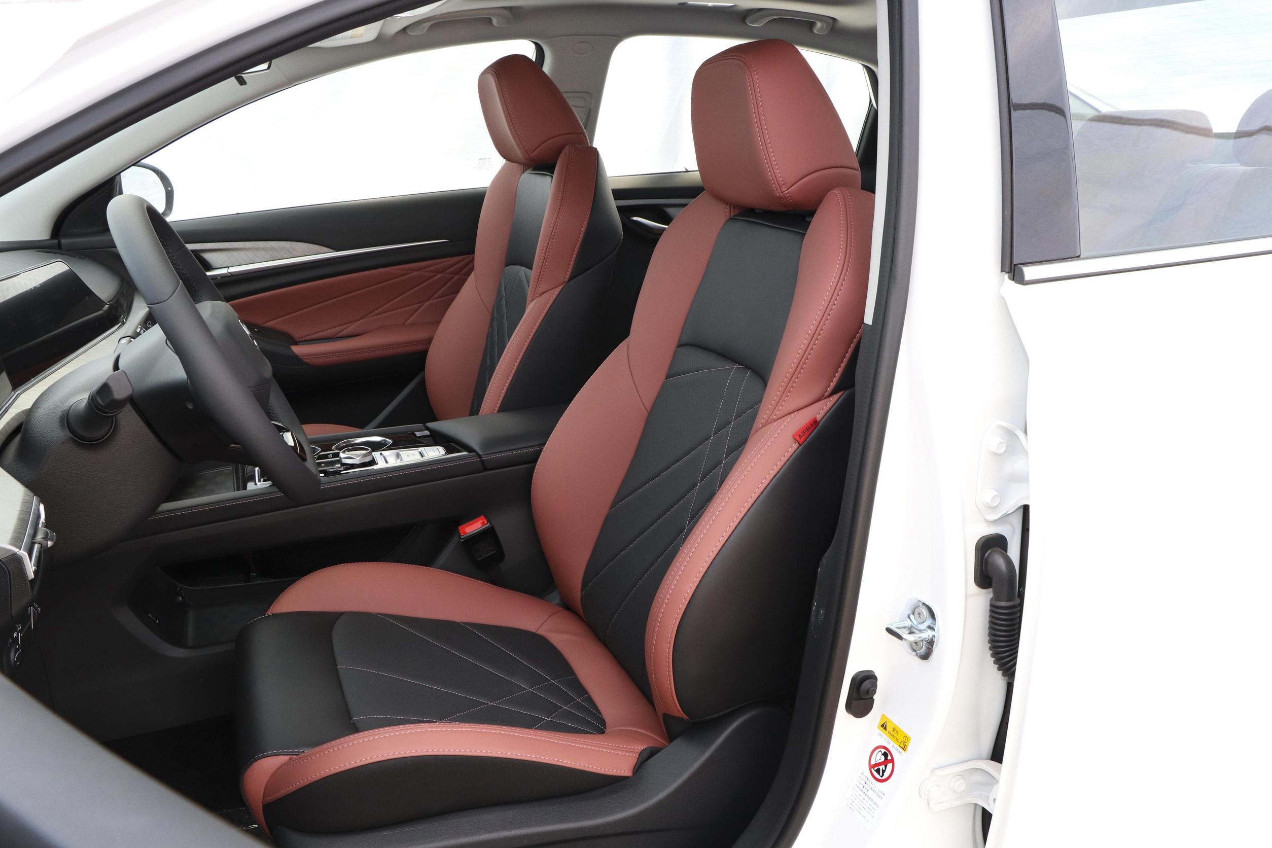 省油性价比高10万左右的家用轿车,省油轿车排行榜10万以内