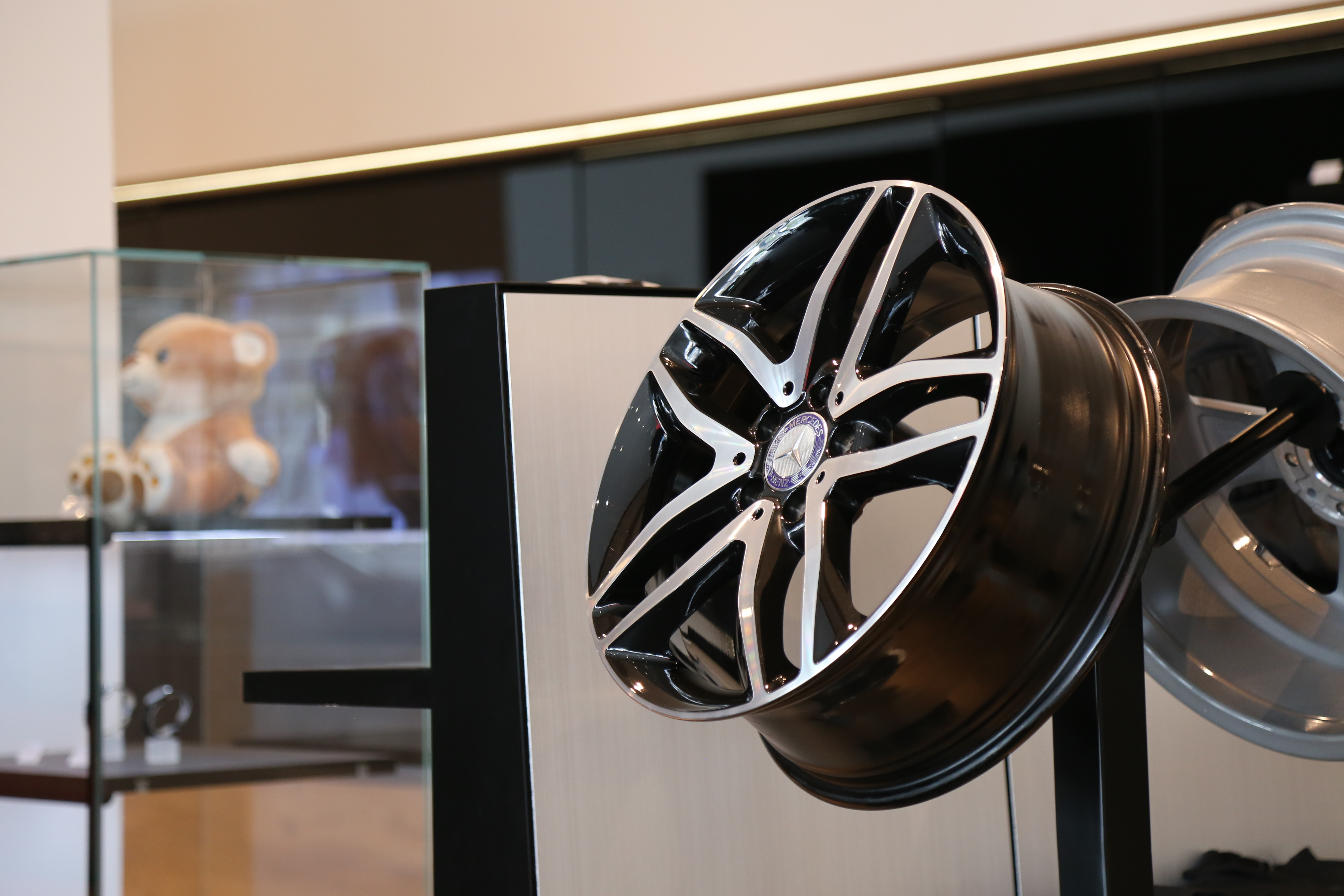 华星锦业奔驰中心,岳阳华星锦业奔驰4s店