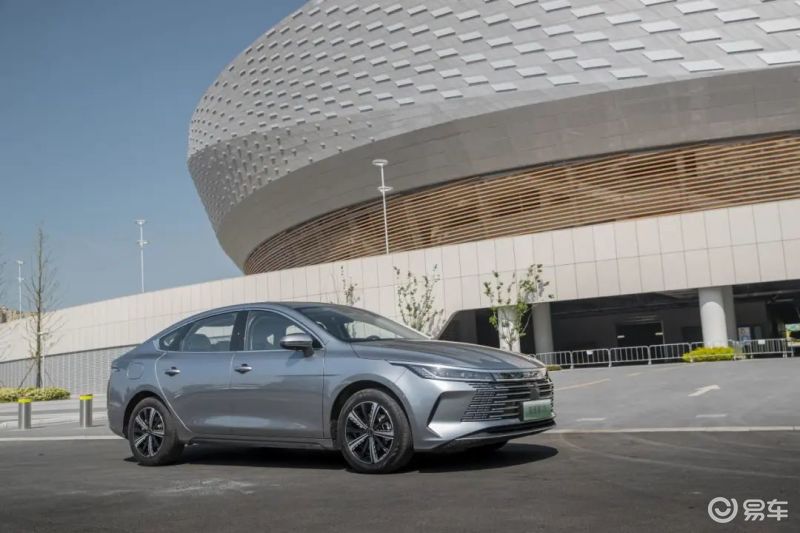 比亚迪秦plusdm-i与驱逐舰05对比,2023比亚迪驱逐舰05尊贵款落地价