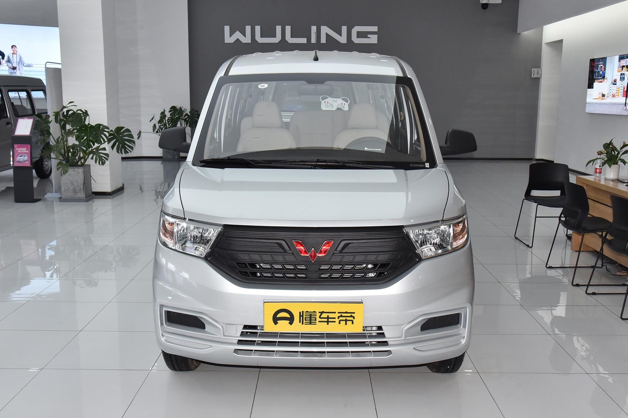 五菱宏光v耐用吗,五菱宏光v算不算中型面包车