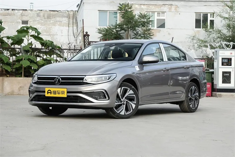 丰田雷凌和大众宝来该怎么选,宝来1.2t跟雷凌1.2t哪个好保养便宜