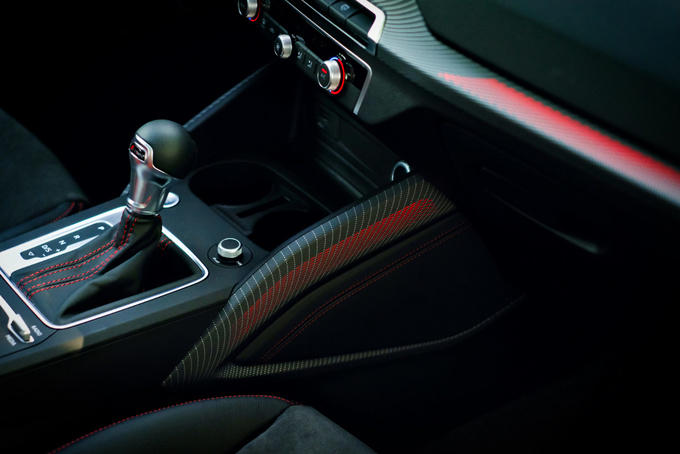 奥迪q2l中配深度测评,180测评